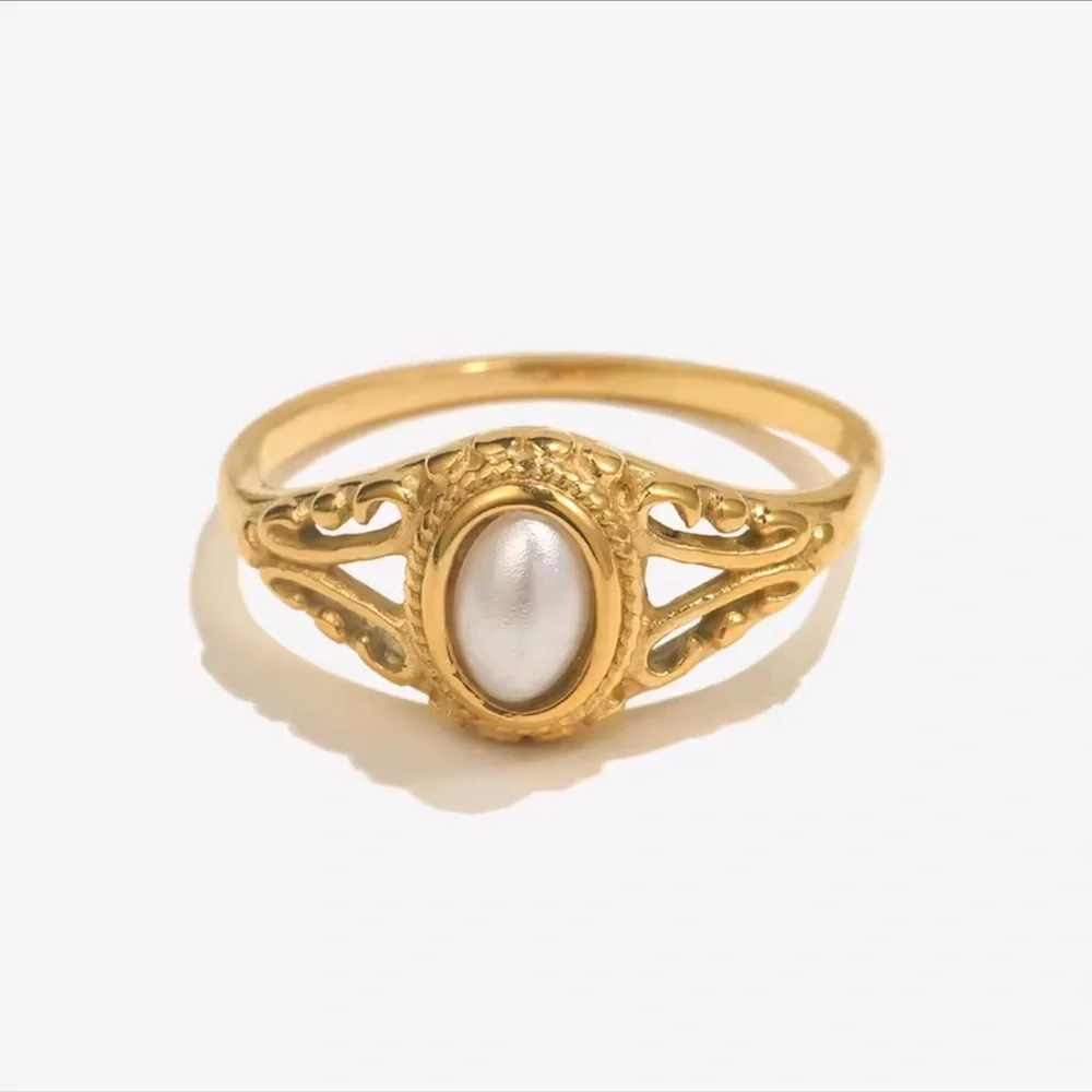 Pearl Ring 18K Gold Plated Stainless Steel Size 6,7,8 available